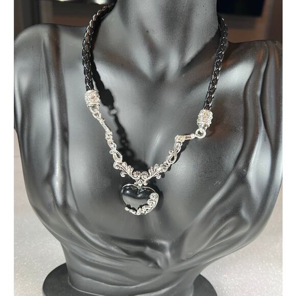 Retro Black Dark Witchy Goth Dark Heart Scroll Necklace Set Deadstock NEW NWT - Picture 4 of 16